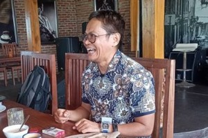 DR. Ukas Suhasfaputra, MP